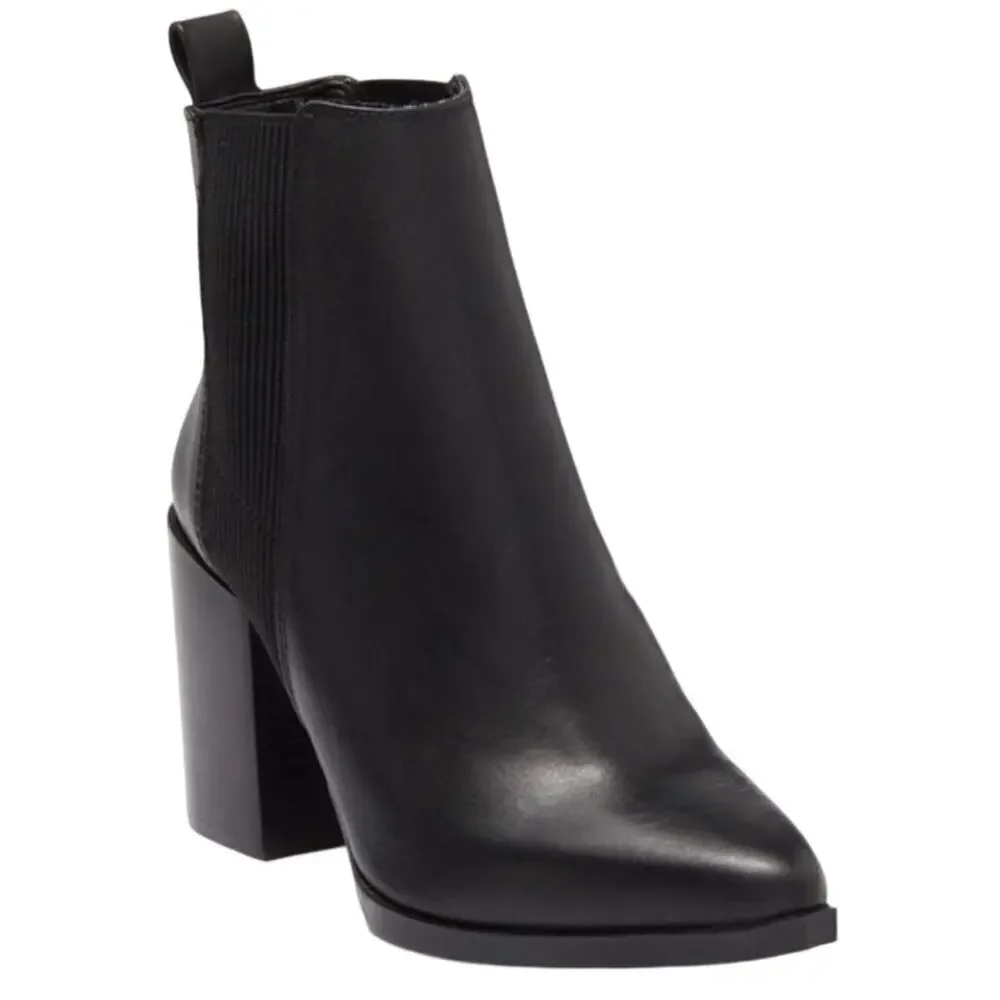 Steve Madden Trekk Pointed Toe High Heel Leather Bootie in Black, Size 8.5